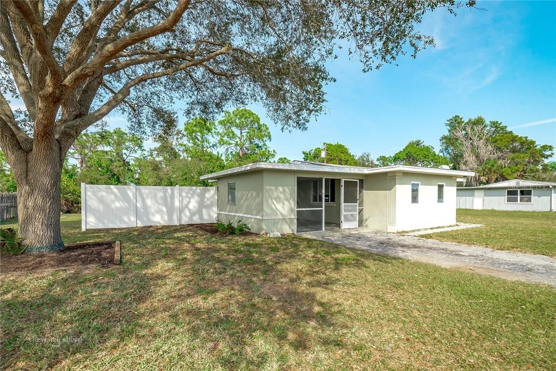 210 E Wentworth St., Englewood, FL 34223