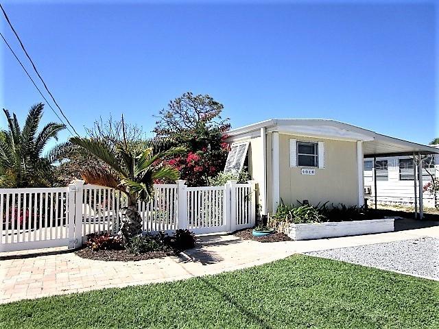 1316 Seagull Dr., Englewood, FL 34224