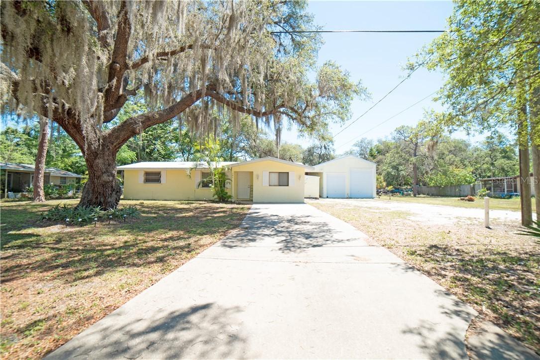 141 Euclid Ave., Englewood, FL 34223