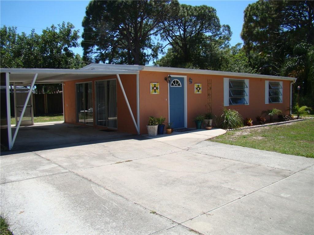 1605 Phillip Pl., Englewood, FL 34223