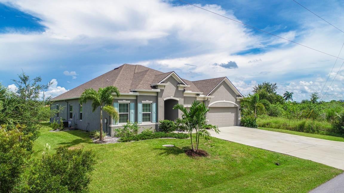 9283 Newnan Cir., Port Charlotte, FL 33981