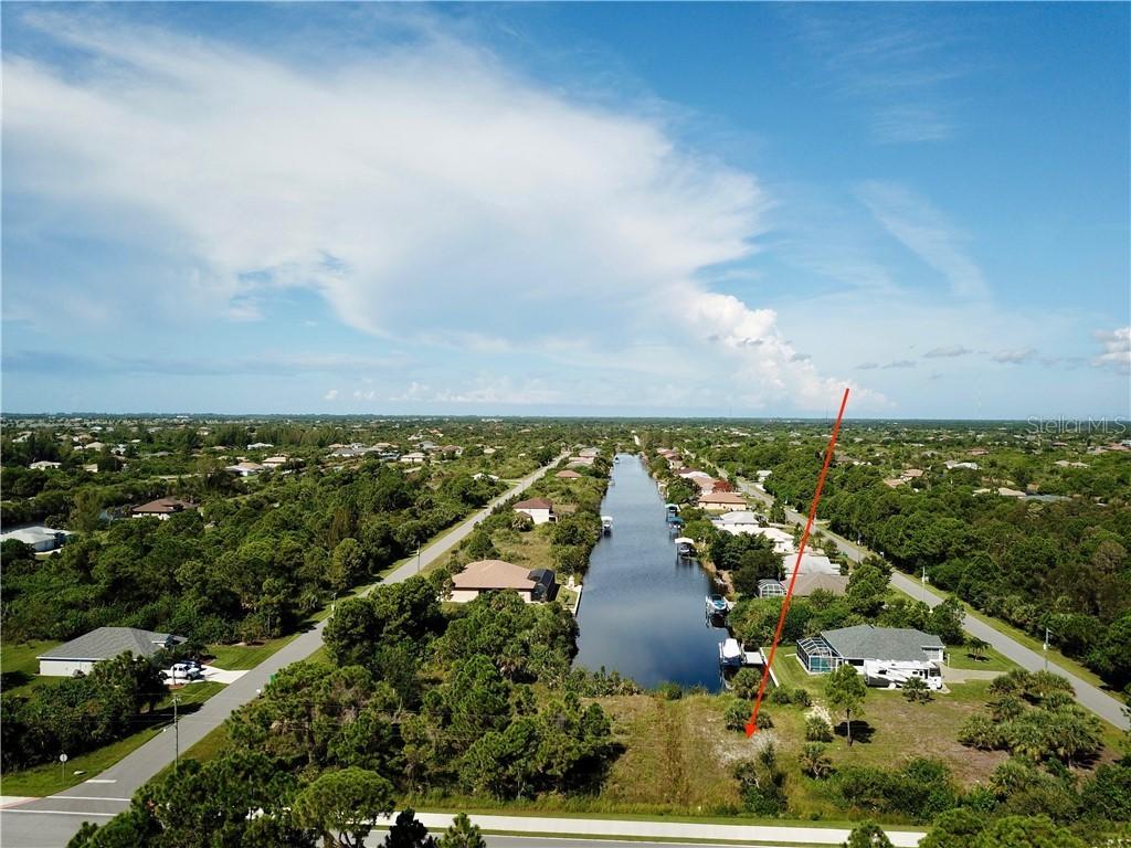 10155 Hallendale Dr., Port Charlotte, FL 33981