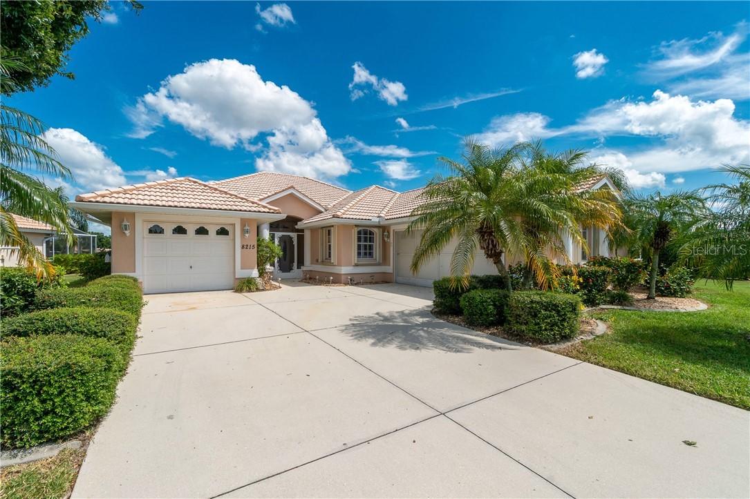 8215 Lakeside Dr., Englewood, FL 34224