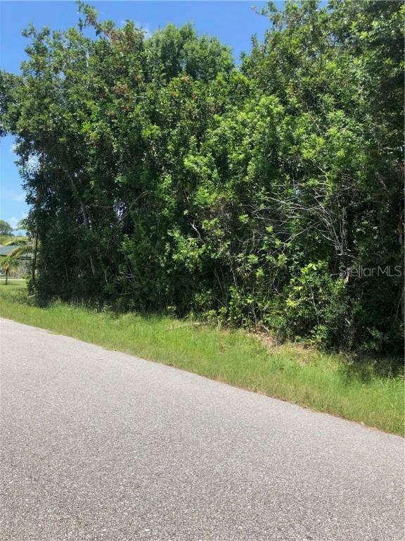 10478 Valerie Ave., Englewood, FL 34224