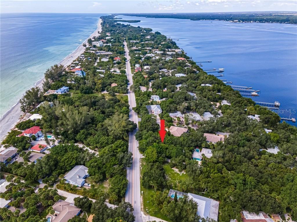 3071 N Beach Rd., Englewood, FL 34223