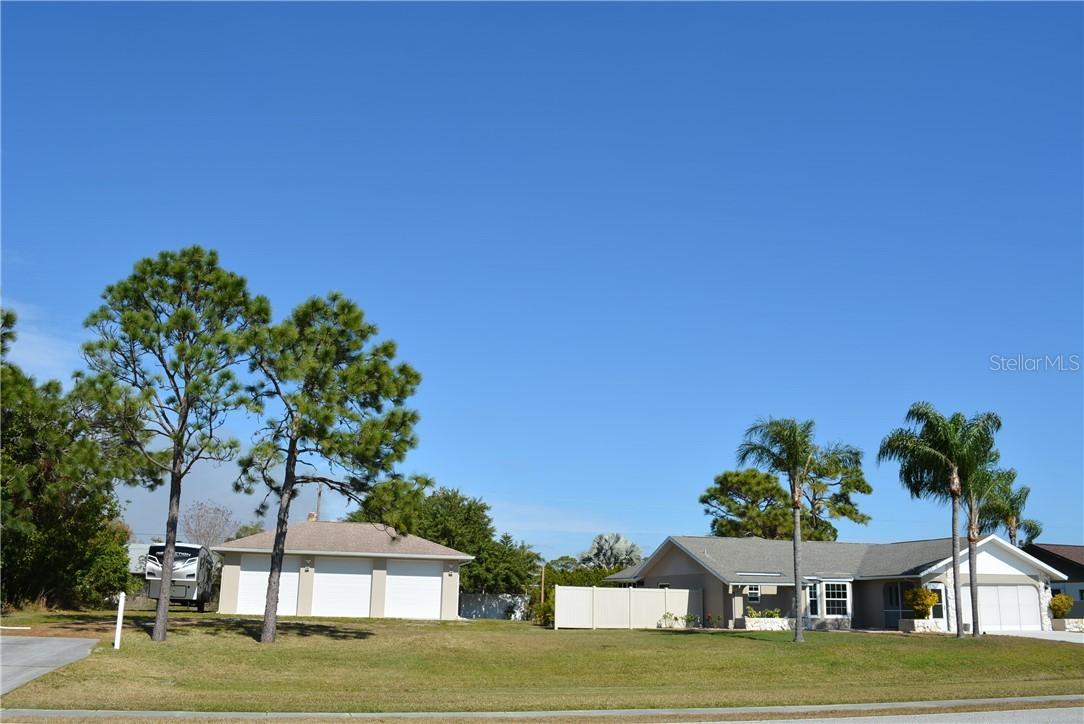 9862 Gulfstream Blvd., Englewood, FL 34224