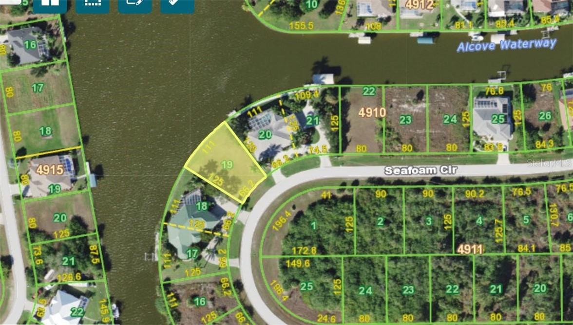 15498 Seafoam Cir., Port Charlotte, FL 33981