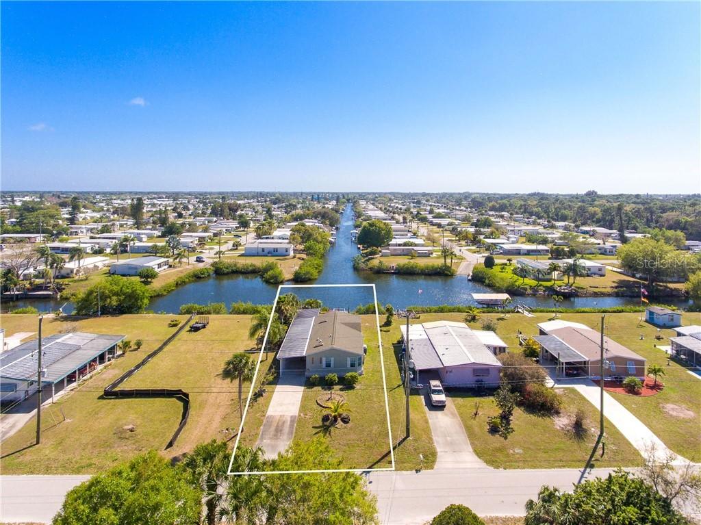 1208 Seahorse Ln., Englewood, FL 34224