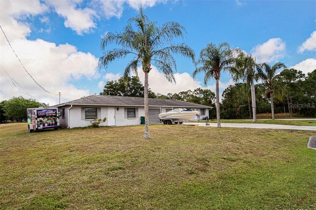 9198 Gulfstream Blvd., Englewood, FL 34224