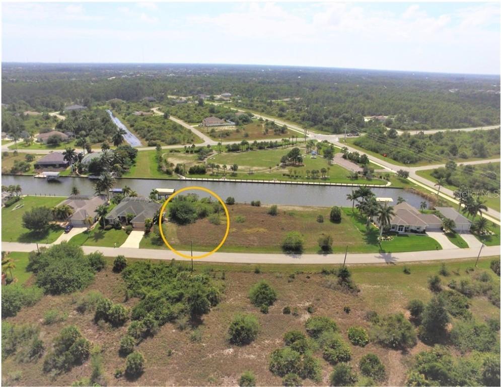 8082 Tracy Cir., Port Charlotte, FL 33981