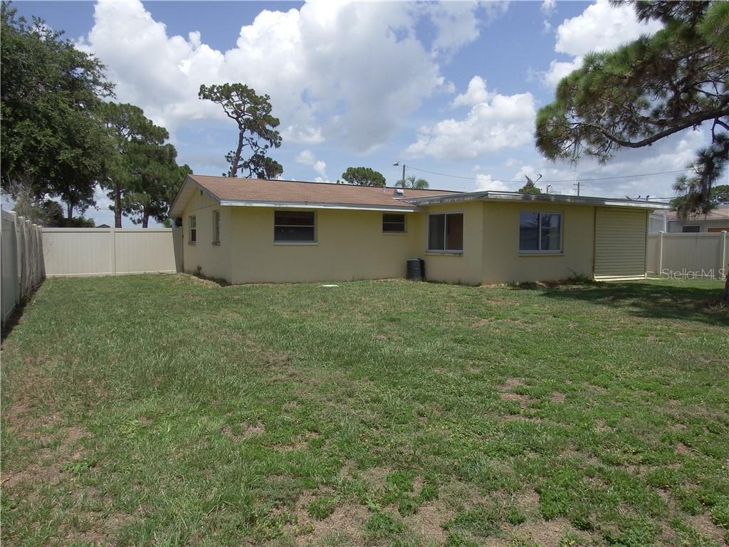 3280 Smith St., Englewood, FL 34224