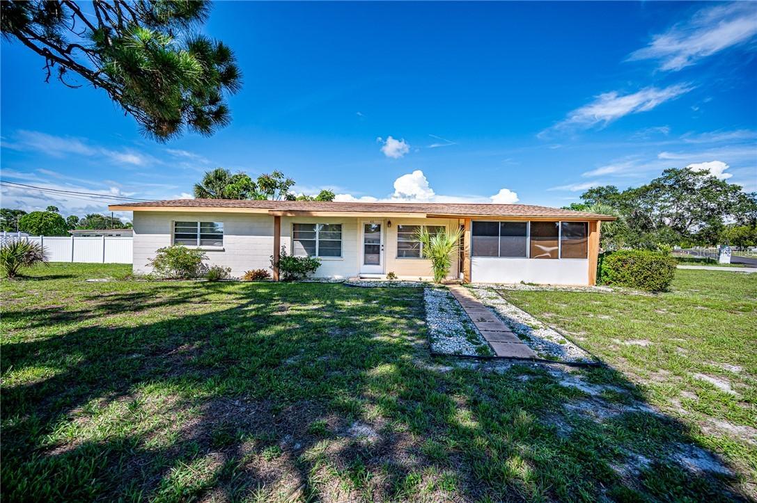 455 Loma Linda, Englewood, FL 34223