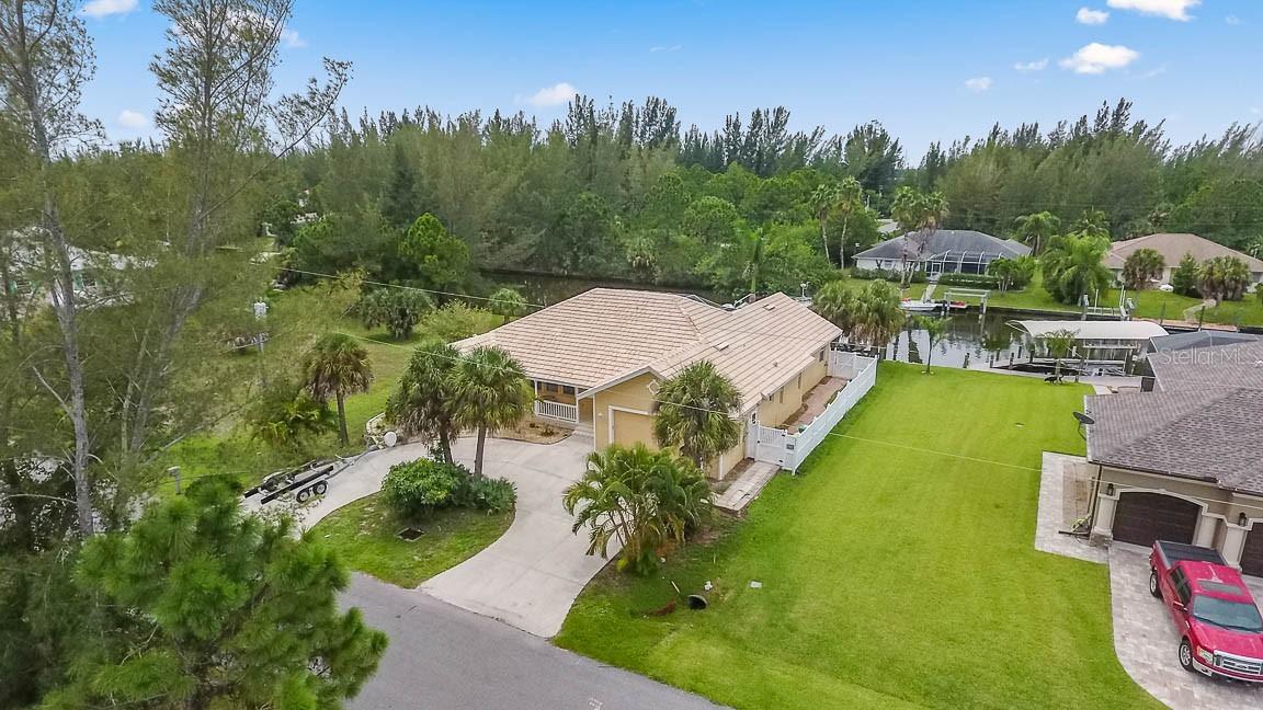 15204 Brainbridge Cir., Port Charlotte, FL 33981