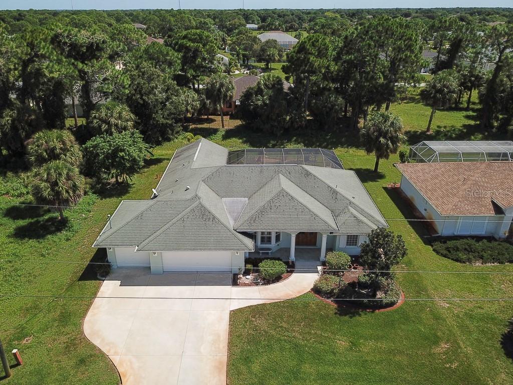 253 Broadmoor Ln., Rotonda West, FL 33947