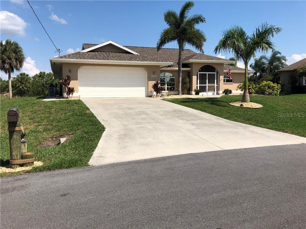 9542 Spring Cir., Port Charlotte, FL 33981