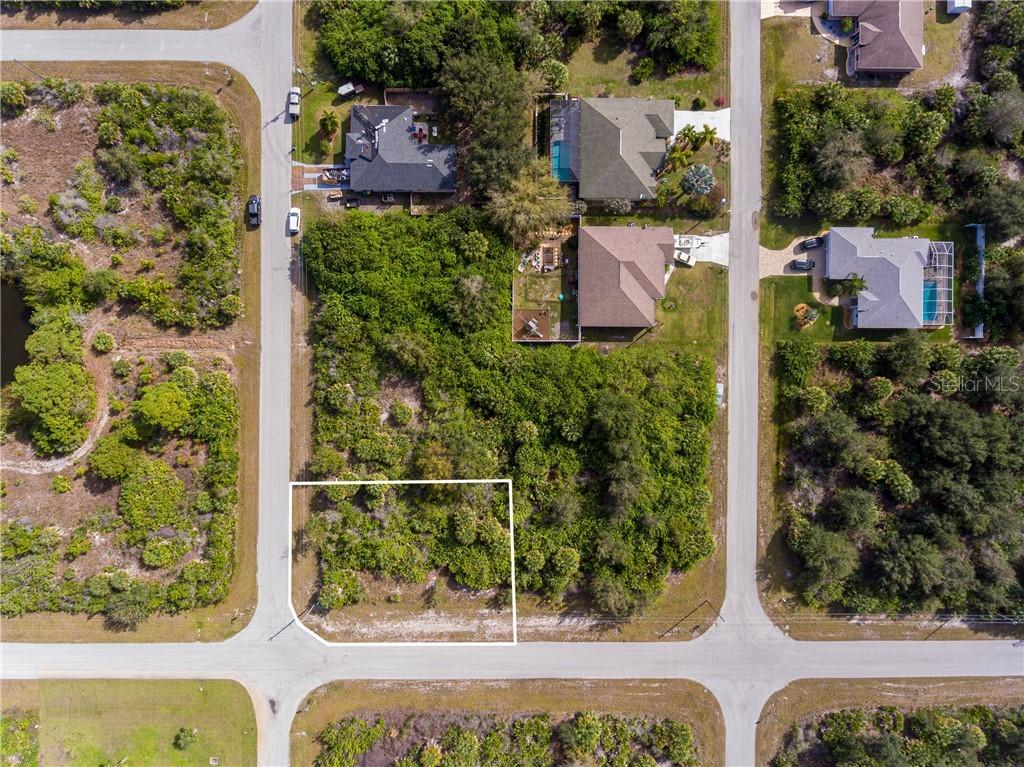 10098 Sunday Dr., Port Charlotte, FL 33981