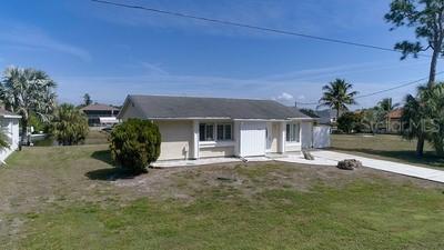 15784 Lakeland Cir., Port Charlotte, FL 33981