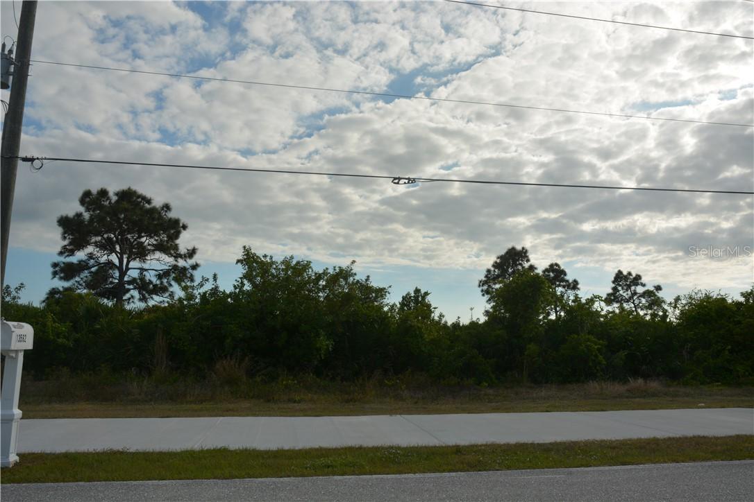 13563 Keystone Blvd., Port Charlotte, FL 33981