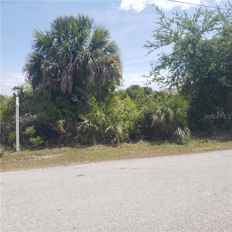 10474 Winnipeg St., Port Charlotte, FL 33981