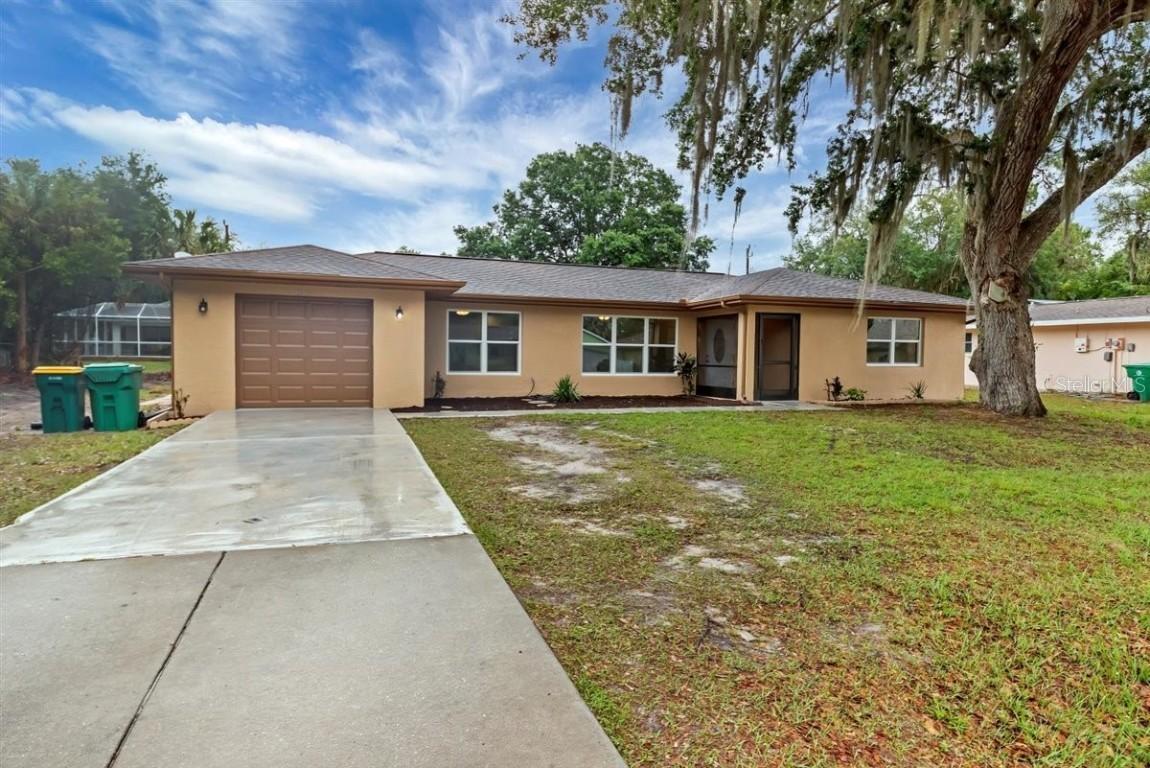 1346 Beacon Dr., Port Charlotte, FL 33952