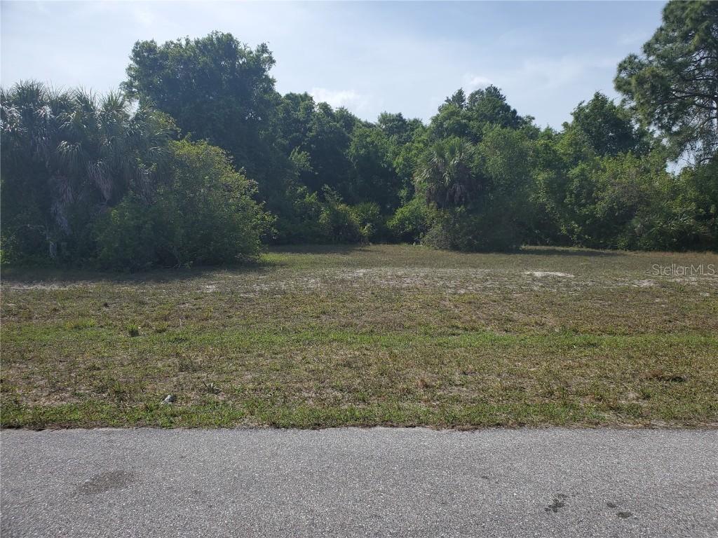 9326 Panama Cir., Port Charlotte, FL 33981