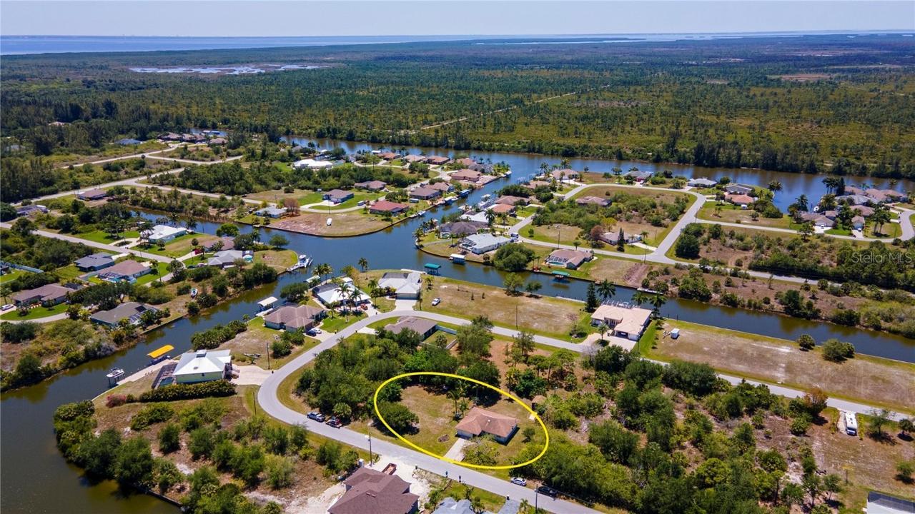 15643 Aron Cir., Port Charlotte, FL 33981