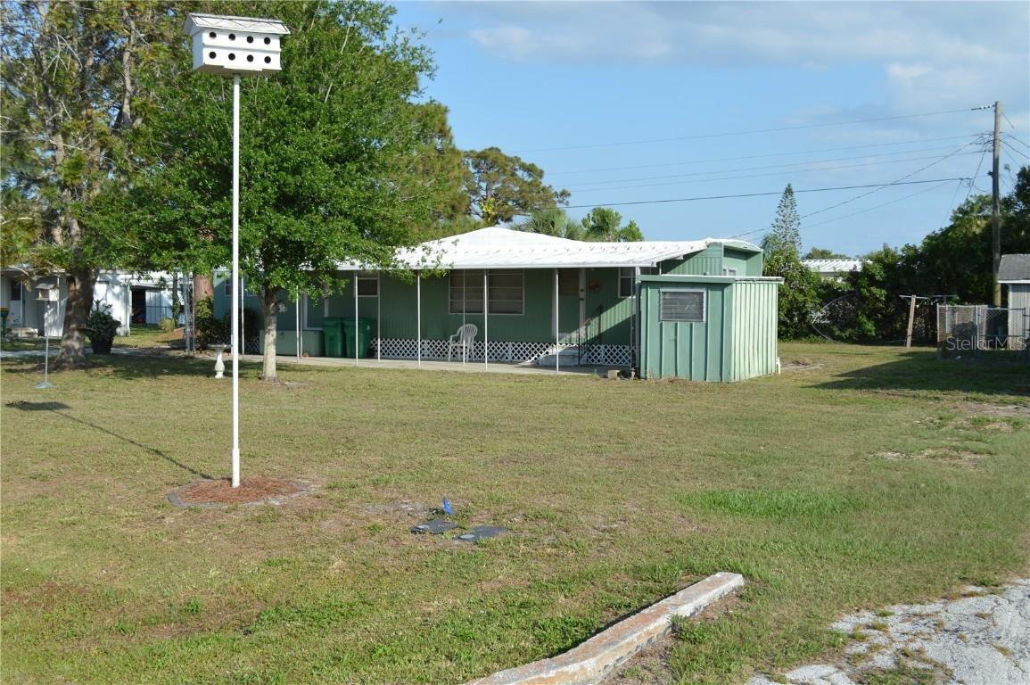 2023 Willow Ave., Englewood, FL 34224