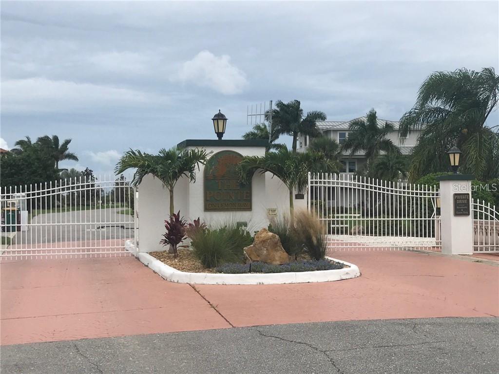 5248 The Pointe Dr., Englewood, FL 34223