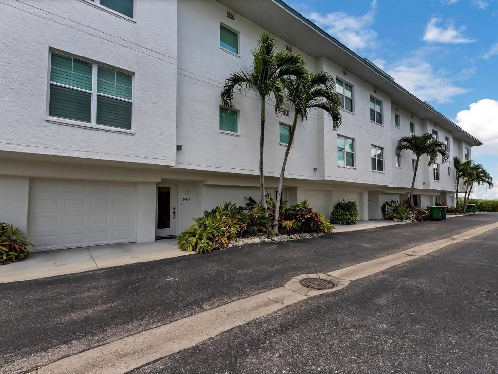 8017 Bay Pointe Dr., Englewood, FL 34224