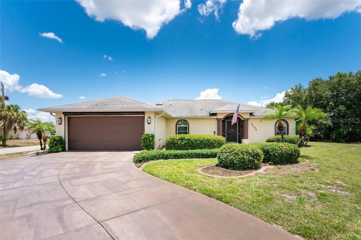 7204 Sunnybrook Blvd., Englewood, FL 34224
