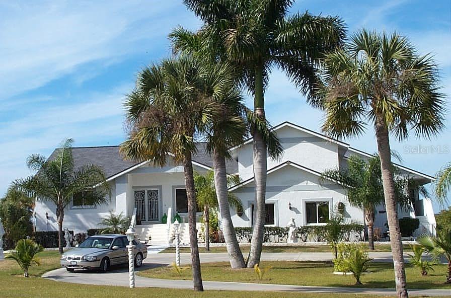 1301 Bayshore Dr., Englewood, FL 34223