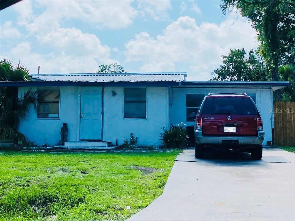 201 Washington Ave., Englewood, FL 34223