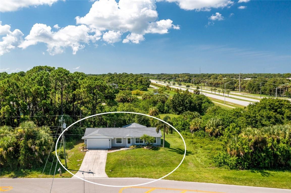 9033 Fruitland Ave., Englewood, FL 34224