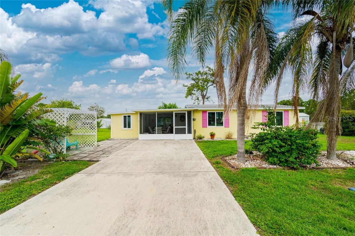 1184 Edgemere Pl., Englewood, FL 34224
