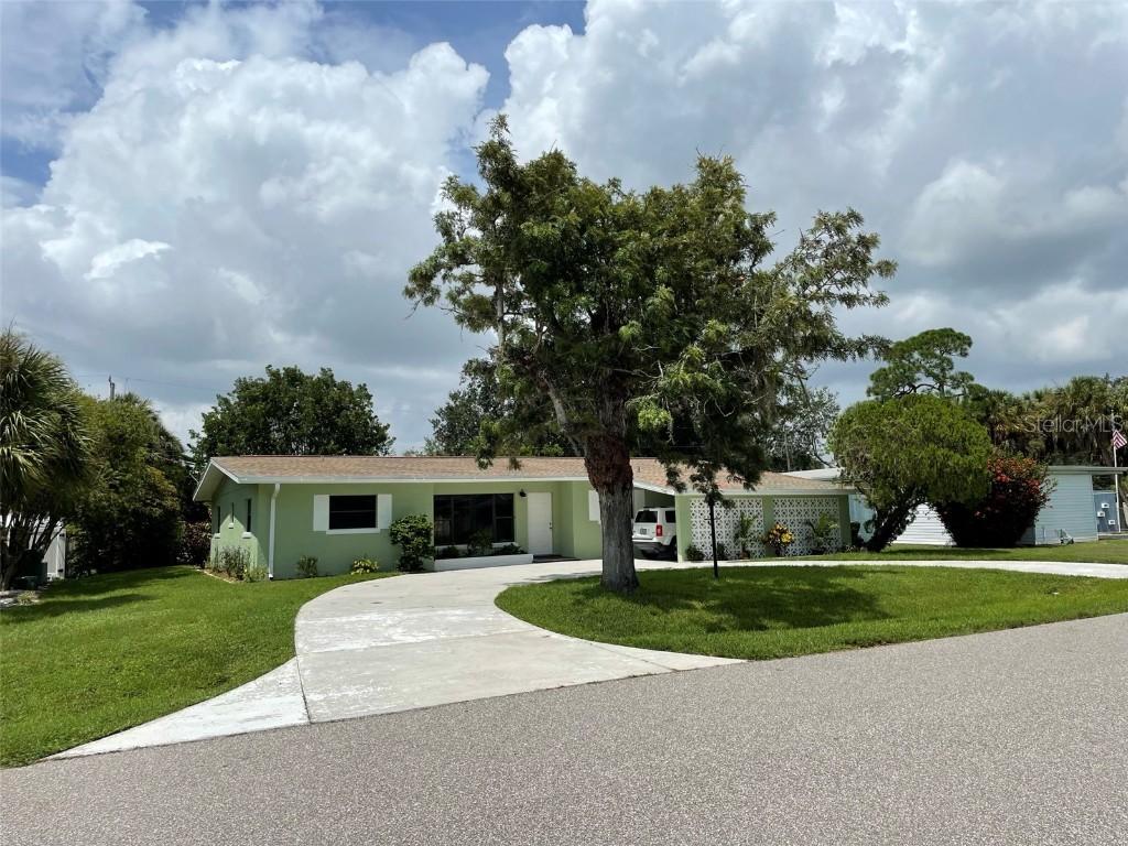 3081 Newburgh St., Port Charlotte, FL 33952