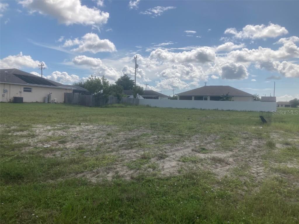 2919 NW 6th Pl., Cape Coral, FL 33993