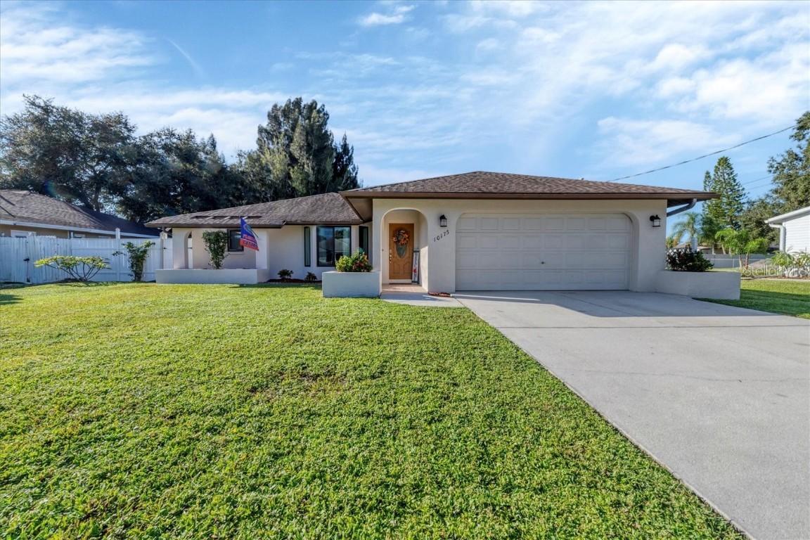 10175 Charlemont Ave., Englewood, FL 34224