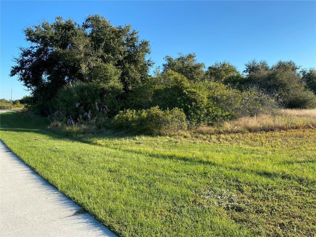 9854 Winnipeg St., Port Charlotte, FL 33981