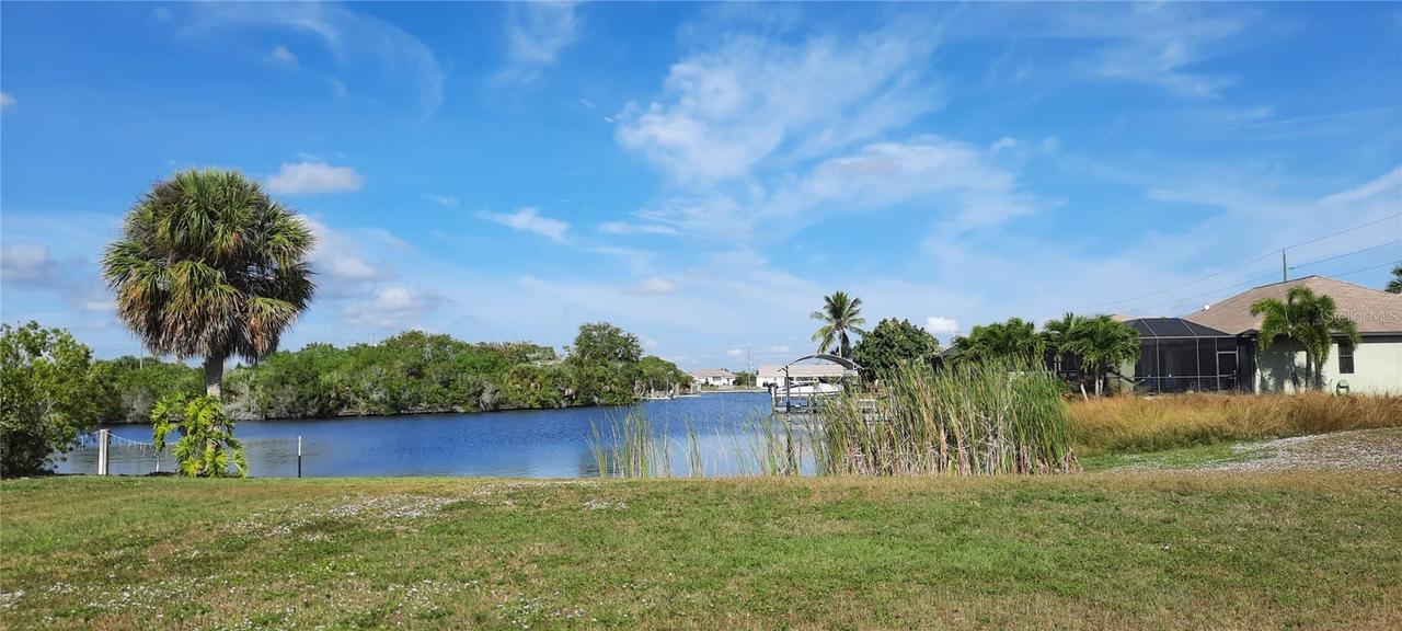 15410 Alcove Cir., Port Charlotte, FL 33981