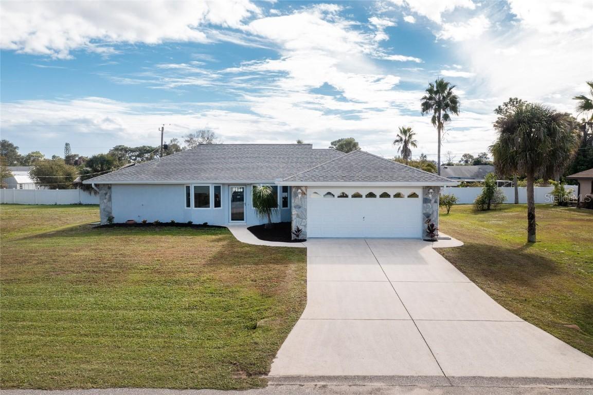 10177 Topsail Ave., Englewood, FL 34224