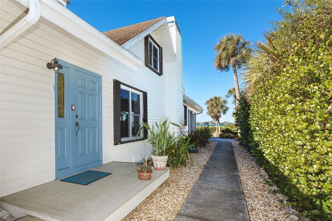 720 S Mccall Rd., Englewood, FL 34223