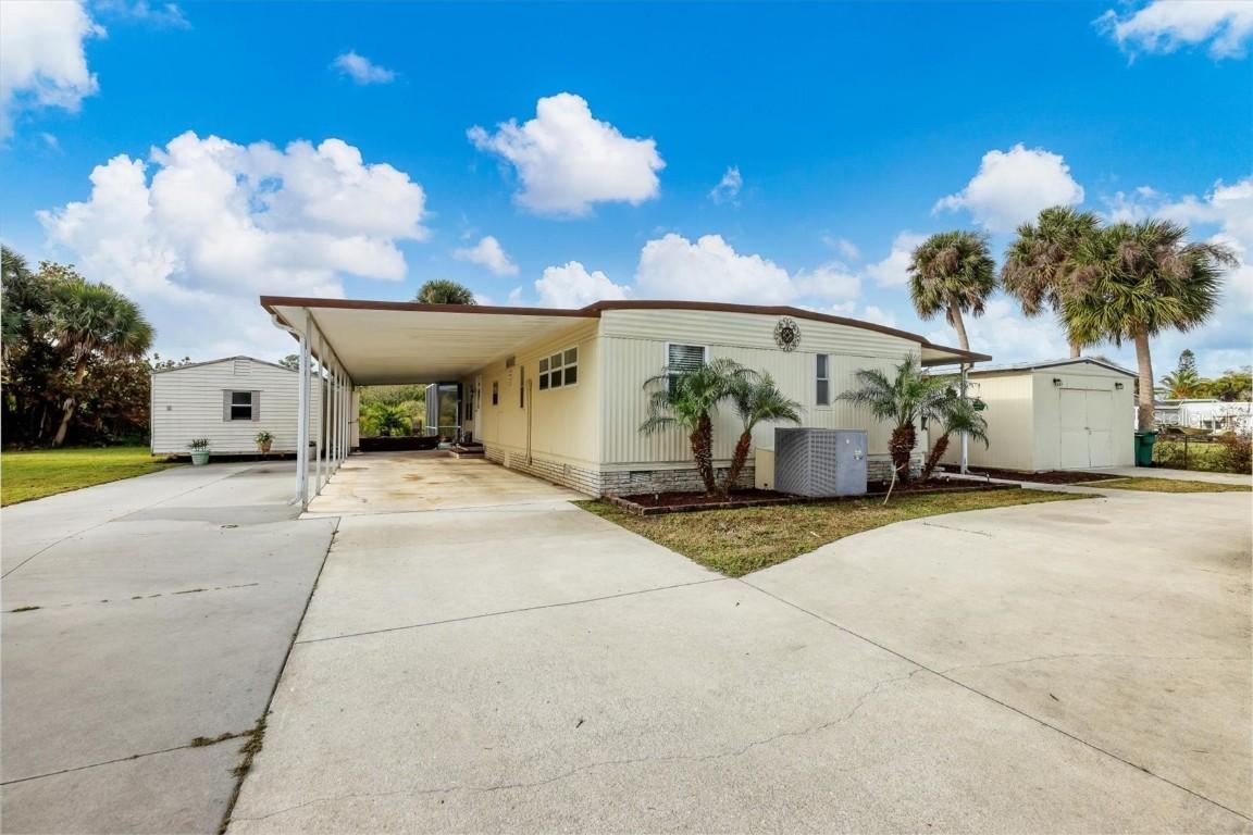 8243 Pinetree Ln., Englewood, FL 34224