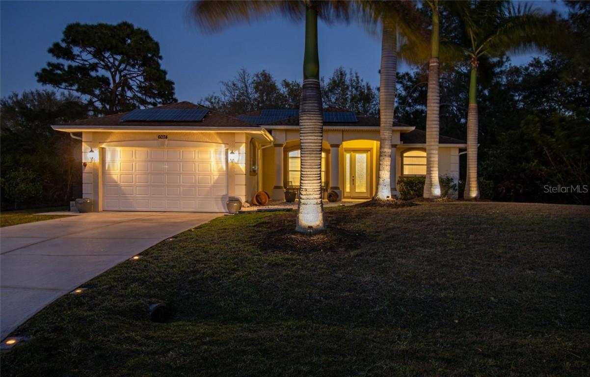 6074 Hooper Ln., Englewood, FL 34224