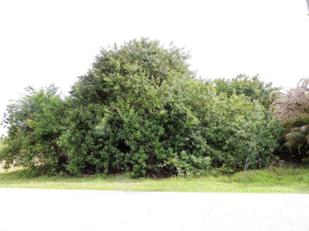 12069 Gretchen Ave., Port Charlotte, FL 33981