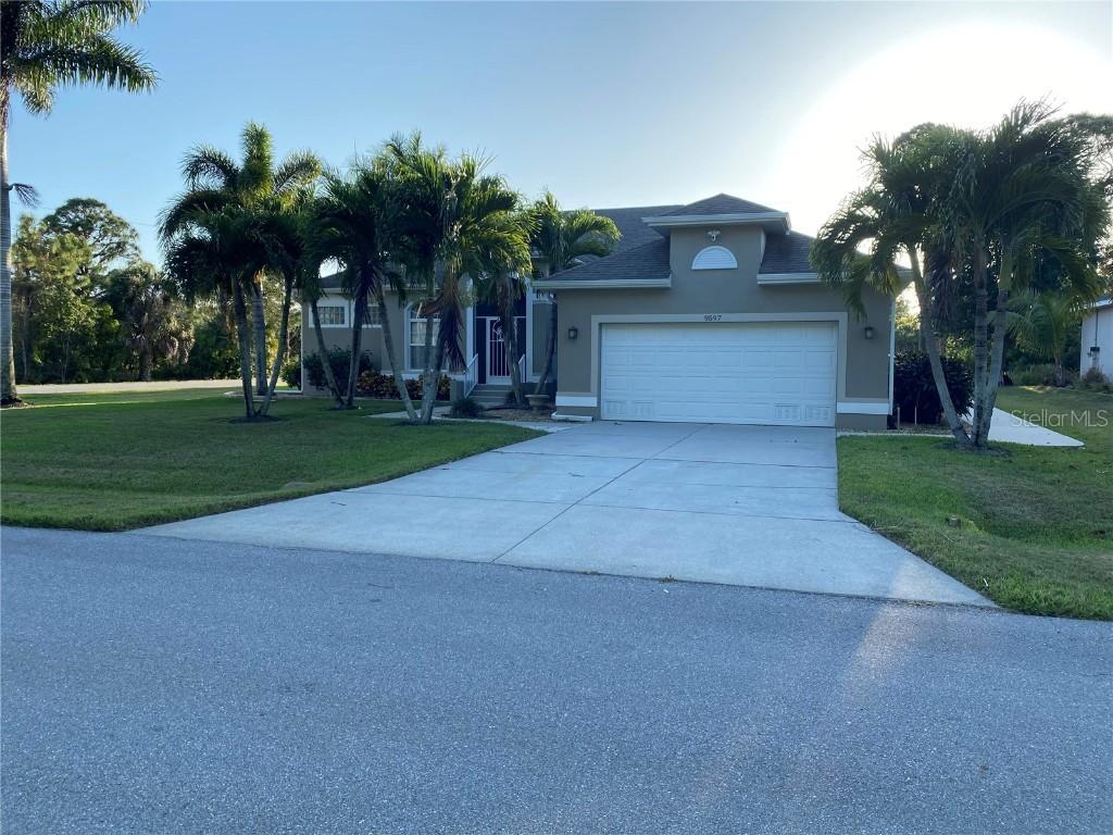 9597 Little Rock St., Port Charlotte, FL 33981