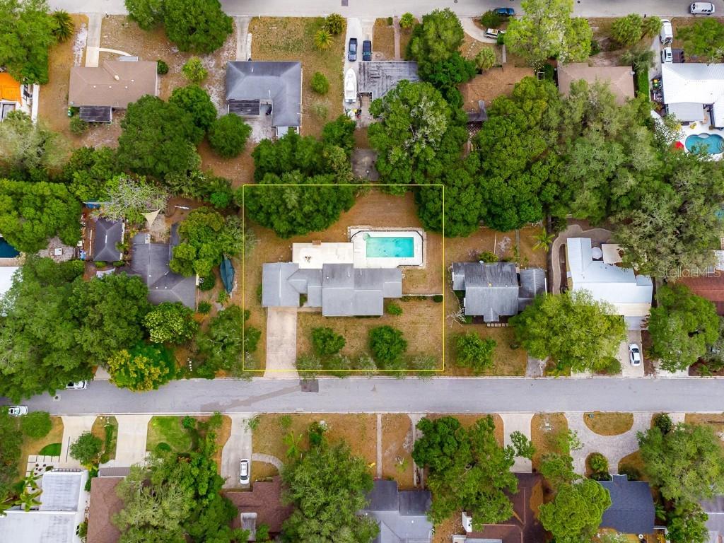 2149 Wisteria St., Sarasota, FL 34239