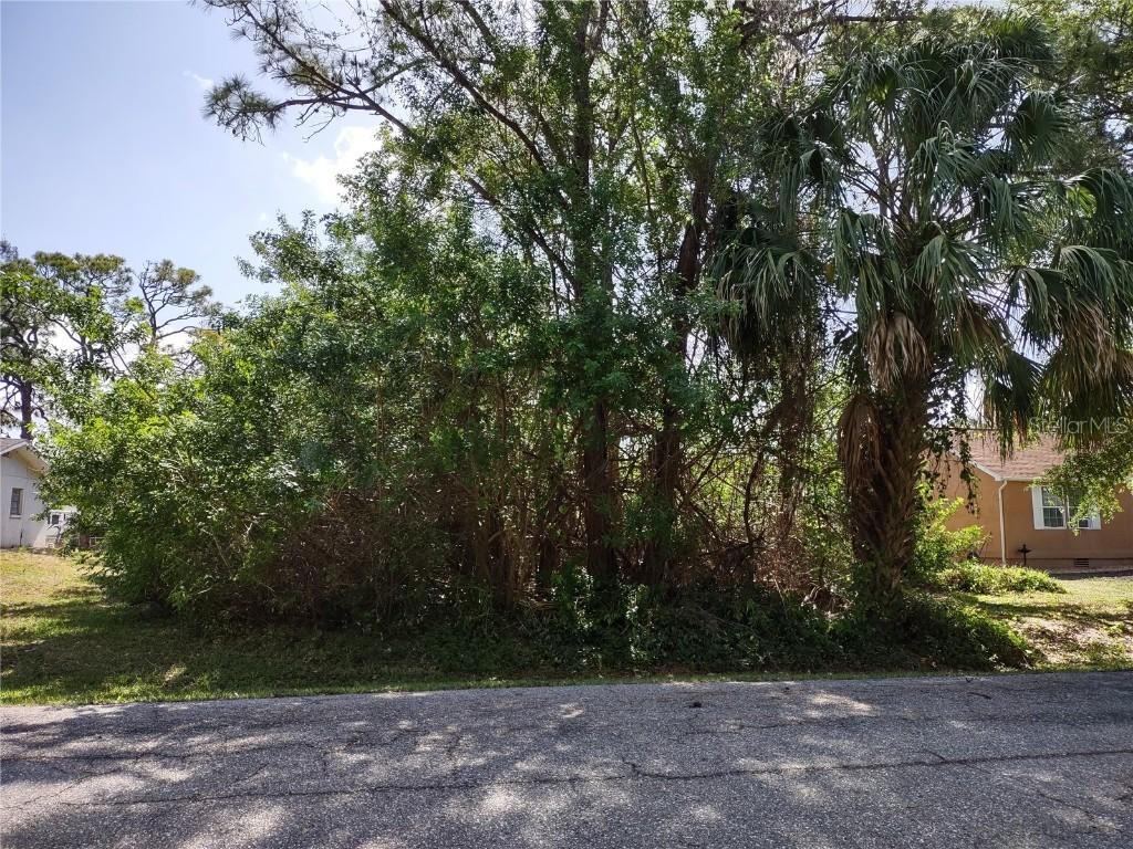 1845 Mel-o-de Ln., Englewood, FL 34224