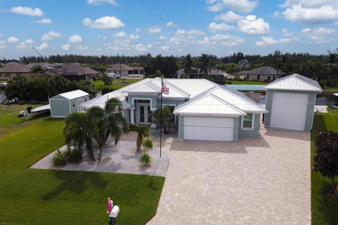 15704 Lakeland Cir., Port Charlotte, FL 33981