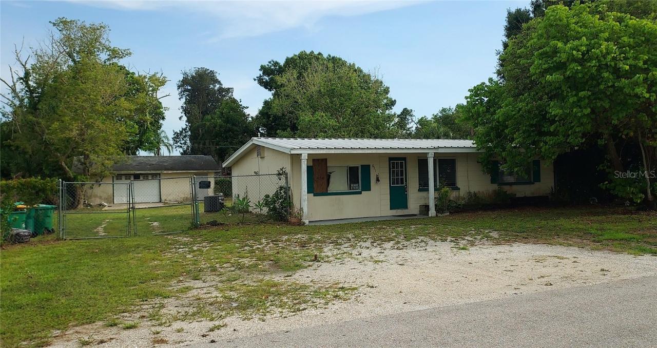 831 E 2nd St., Englewood, FL 34223