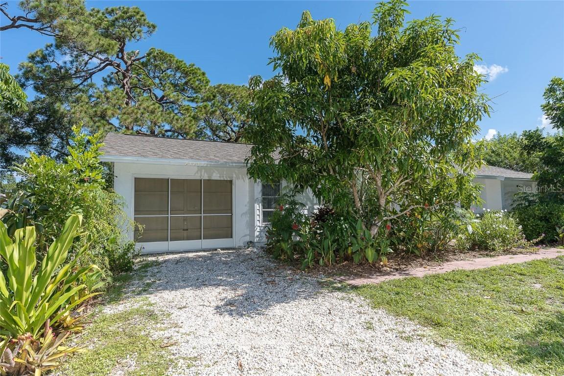 2124 Massachusetts Ave., Englewood, FL 34224